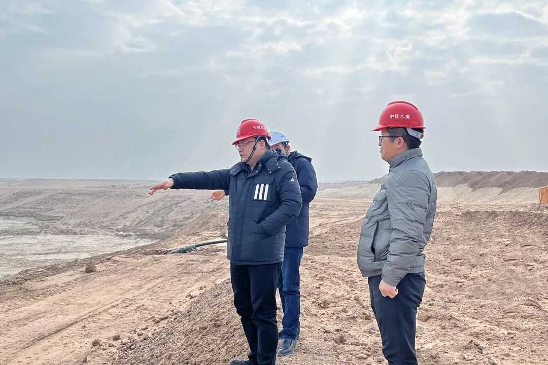 西線項(xiàng)目辦開展冬休期前的質(zhì)量安全檢查工作