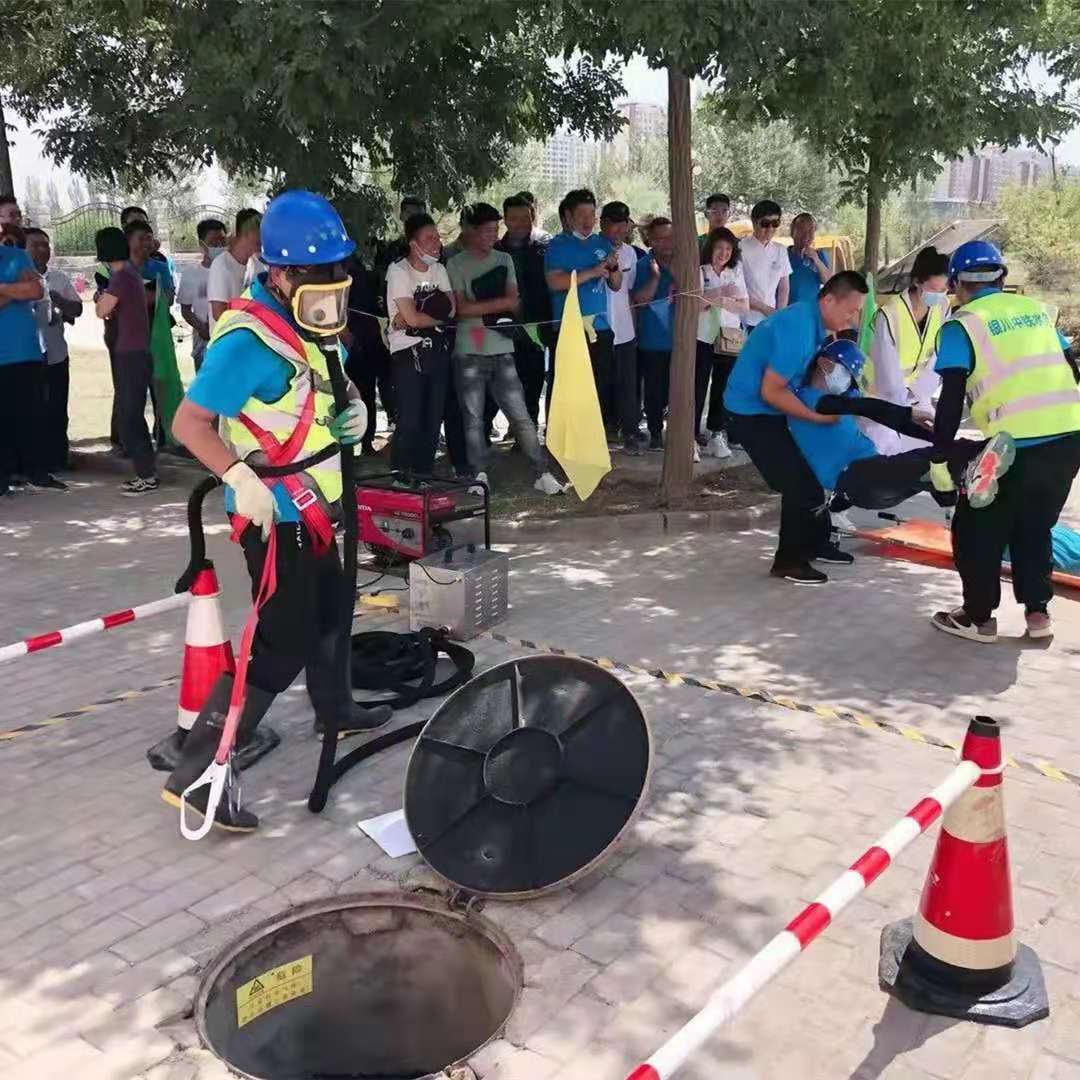 銀川中鐵水務開展有限空間應急演練