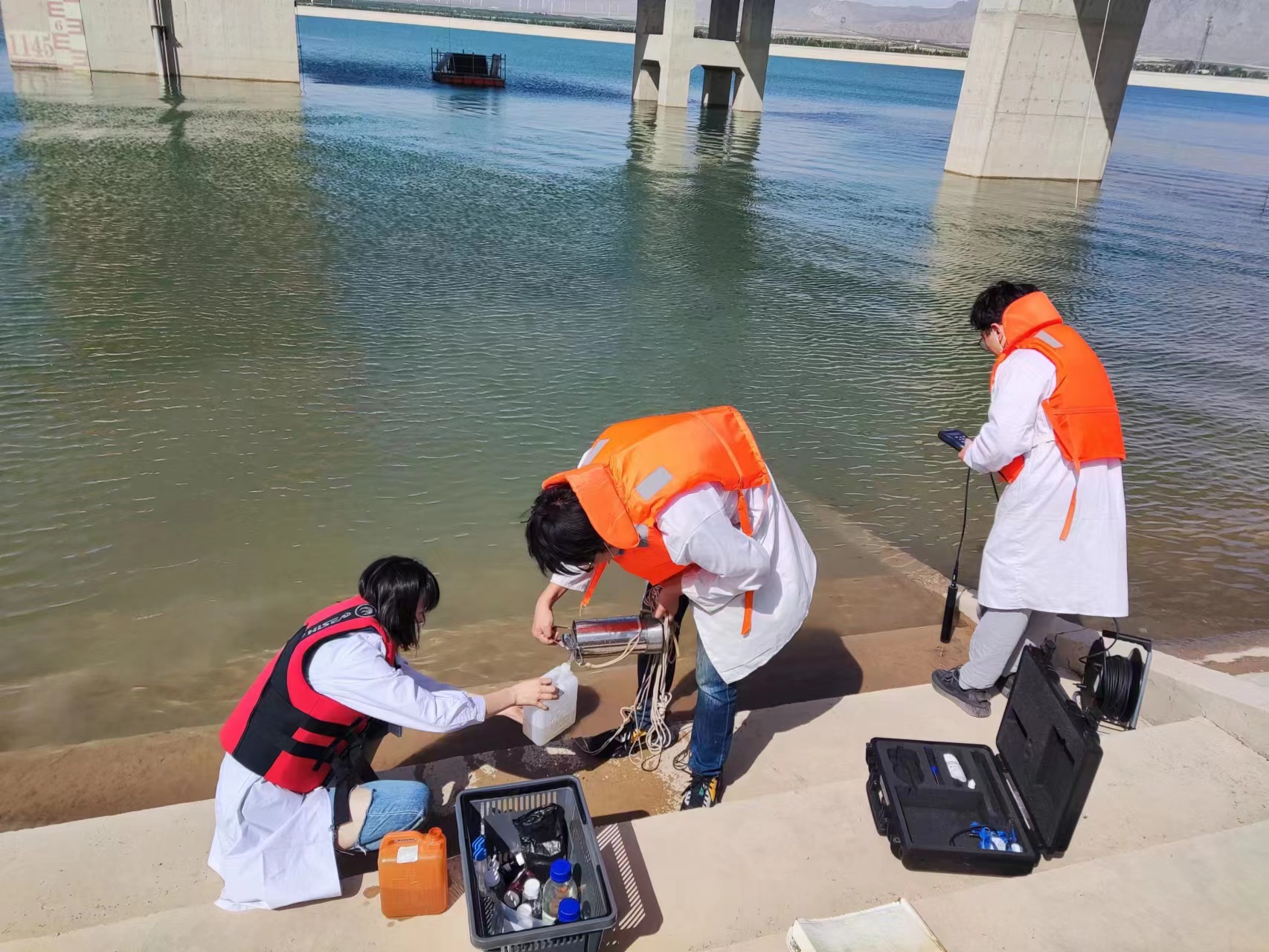 水潤檢測中心團支部 (2).jpg